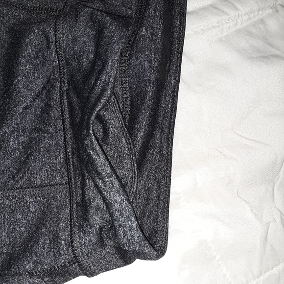 Leggings / Yoga Pants - Picture 4 of 5